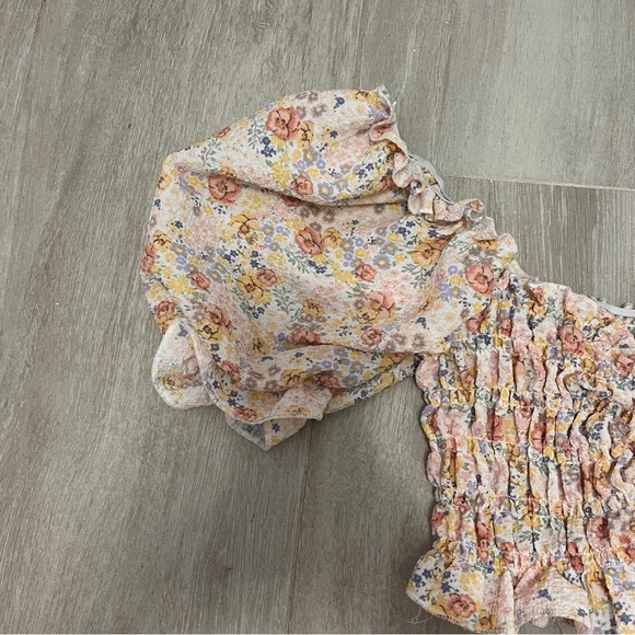 FOREVER 21 PUFF SLEEVES FLORAL CROPPED TOP SIZE US S - Picture 3 of 6